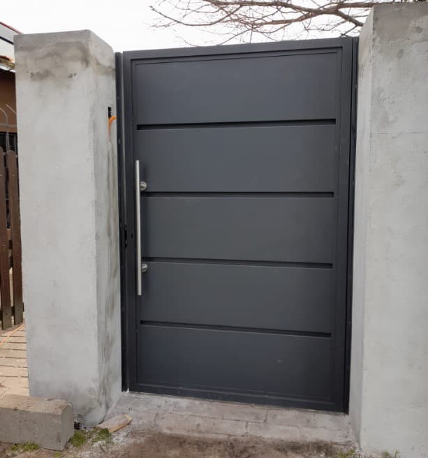 imagen puertas y portones 11